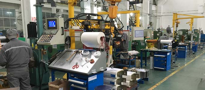 The introduction of automatic foil winding machine production line to provide guarantee for high-quality products! The introduction of automatic foil winding machine production line to provide guarantee for high-quality products!